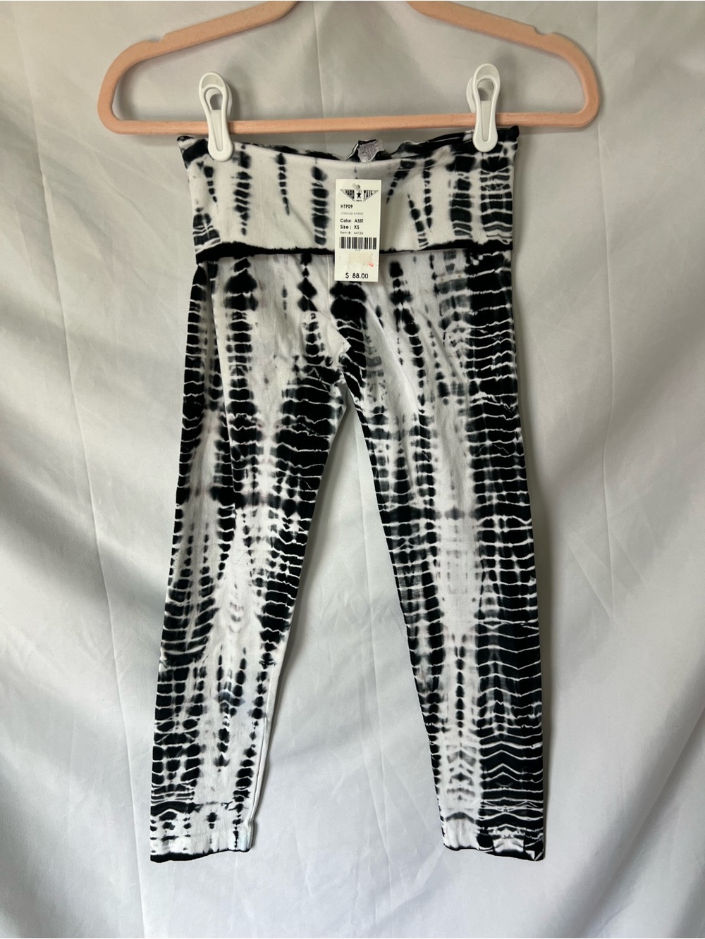 NWT Women’s HARD TAIL Black/White Tie Dye 90% Cotton Fold-Over Crop Leggings